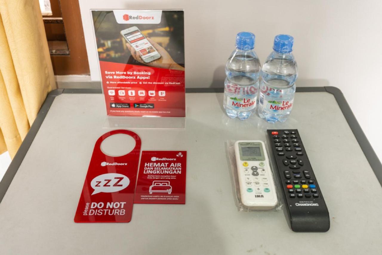 红多兹伊斯兰酒店-近梭罗马纳汉体育场2号 Solo 外观 照片