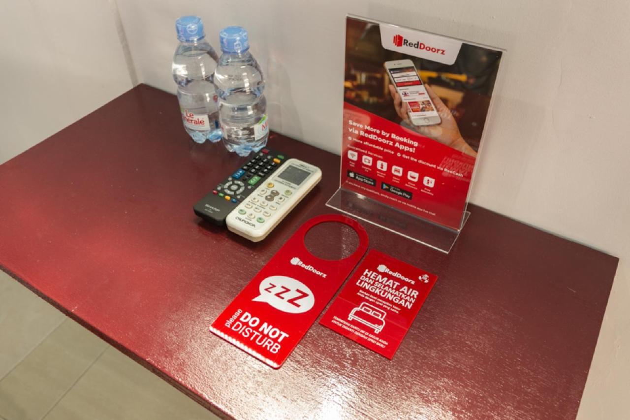 红多兹伊斯兰酒店-近梭罗马纳汉体育场2号 Solo 外观 照片